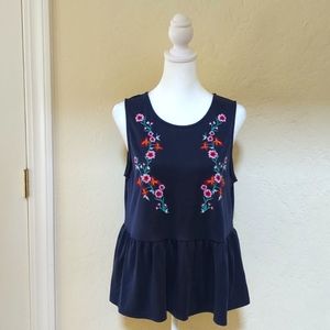 Francesca's Alya Navy Embroidered Floral Peplum Sleeveless Blouse Size Small